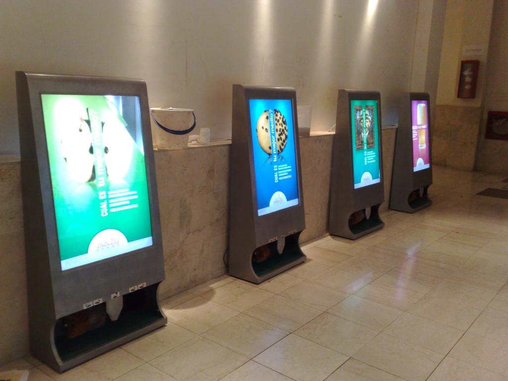 Lustrador en diferentes ubicaciones